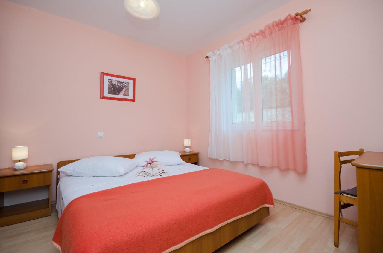 Apartments Marijana Banjol ภายนอก รูปภาพ