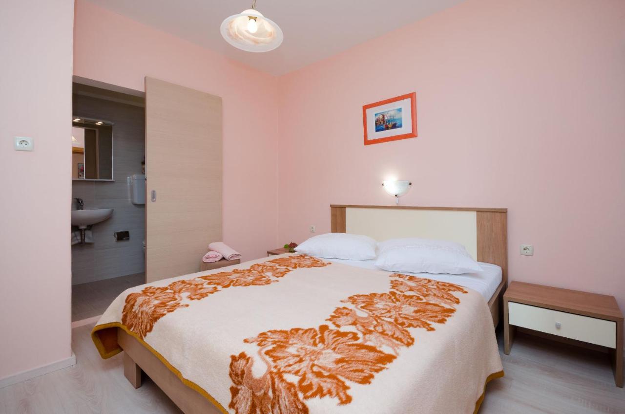 Apartments Marijana Banjol ภายนอก รูปภาพ