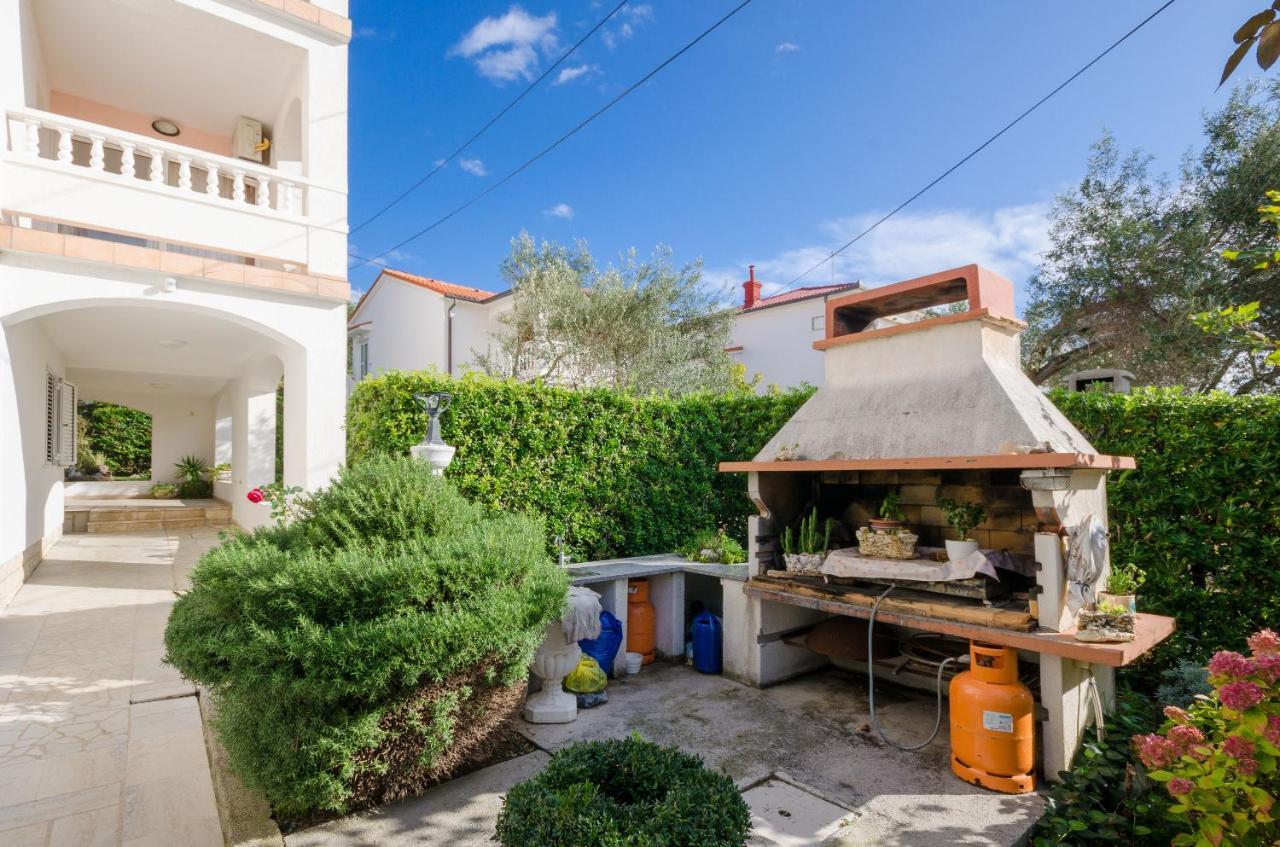 Apartments Marijana Banjol ภายนอก รูปภาพ